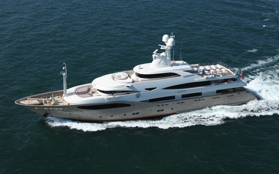 CMN motor yacht Slipstream 60m protected with vinyl wrapping